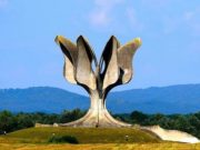 Kako ih nije sramota?! Ustaše paradirale oko Jasenovca
