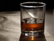 Oborio svetski rekord u pijanstvu zbog žene: Policija zaustavila vozača u Beogradu, šokirali su se koliko je imao promila alkohola u krvi Čašica rakije za prepoznati Balkanca