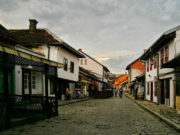 I VALJEVO IMA SVOJU SKADARLIJU: Tamo se snimala Ivkova slava, nekada je bio centar grada, a zadržao je orijentalan duh I VALJEVO IMA SVOJU SKADARLIJU: Tamo se snimala Ivkova slava, nekada je bio centar grada, a zadržao je orijentalan duh