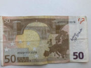 Novčanica od 50 evra, a vredi bogatstvo: Srbi u Grčkoj dobili novčanicu sa snažnom porukom o Kosovu i to na nemačkom! Novčanica od 50 evra, a vredi bogatstvo: Srbi u Grčkoj dobili novčanicu sa snažnom porukom o Kosovu i to na nemačkom!