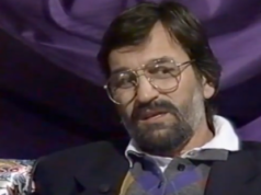 (VIDEO) Teško je ne pustiti suzu: Ovako je Dragan Nikolić recitovao Bojićevu ,,Plavu grobnicu” (VIDEO) Teško je ne pustiti suzu: Ovako je Dragan Nikolić recitovao Bojićevu ,,Plavu grobnicu''